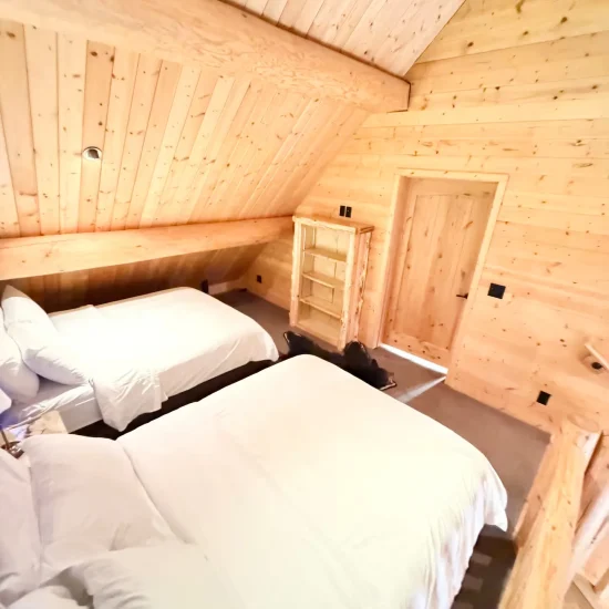 Bedroom 2 with 2 Queen Beds